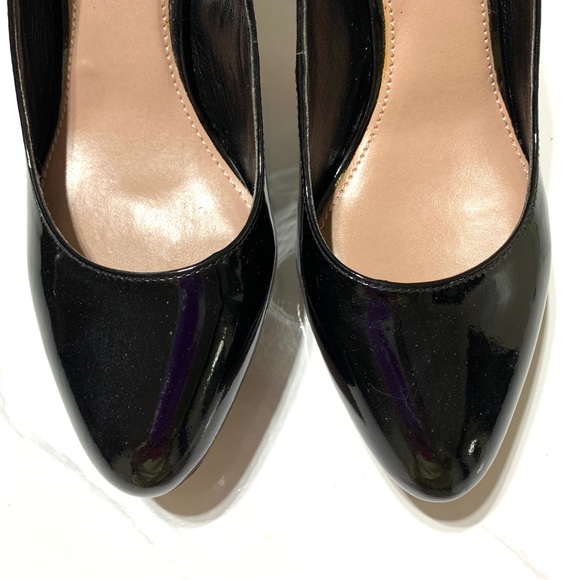 NWOT VINCE CAMUTO Desti Platform Black Patent Pump Sz 5.5 - Picture 7 of 12